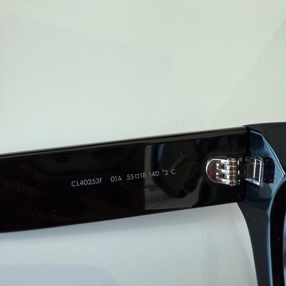 NEW!!! Celine Triomphe Sunglasses CL40253F 01A Authentic Retail 520$ - Picture 9 of 9